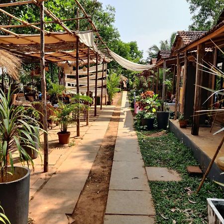 Wonderland Hostel Anjuna Exterior foto