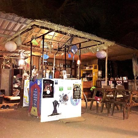 Wonderland Hostel Anjuna Exterior foto