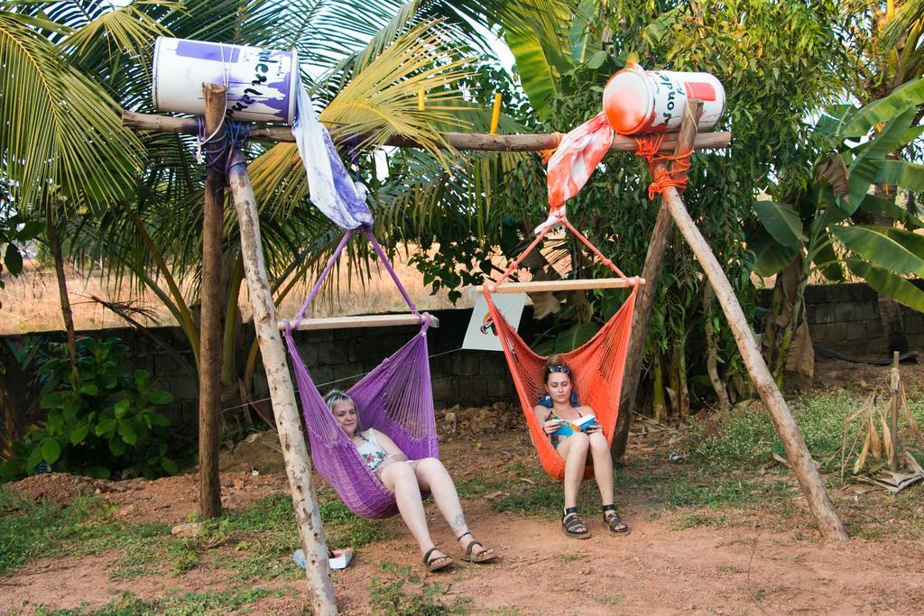 Wonderland Hostel Anjuna Exterior foto