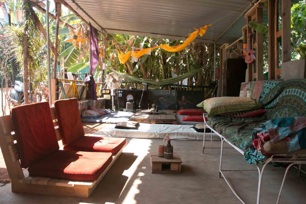 Wonderland Hostel Anjuna Exterior foto